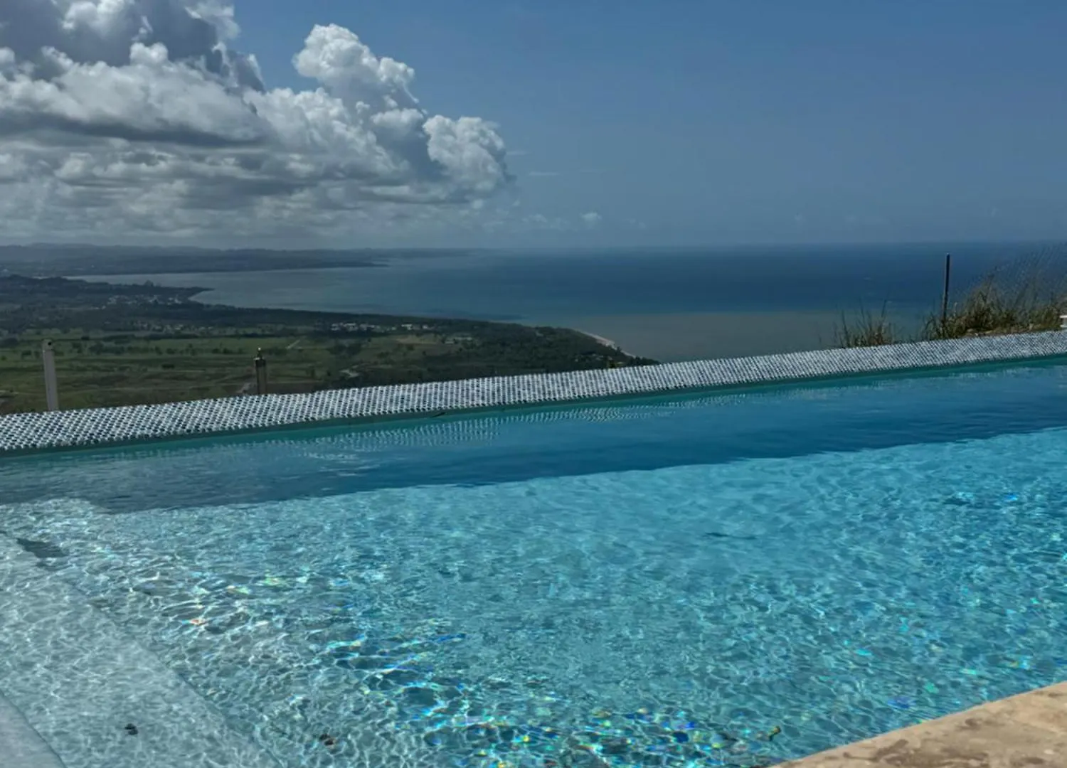 Velbela Paradiso Rincon